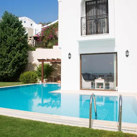 Villa Rana By Important Group Travel *