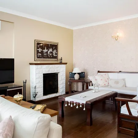 Villa Rana By Important Group Travel